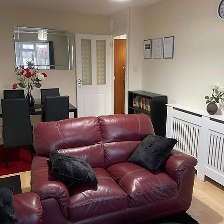 Nnk Air Bnb Enfield Zewnętrze zdjęcie