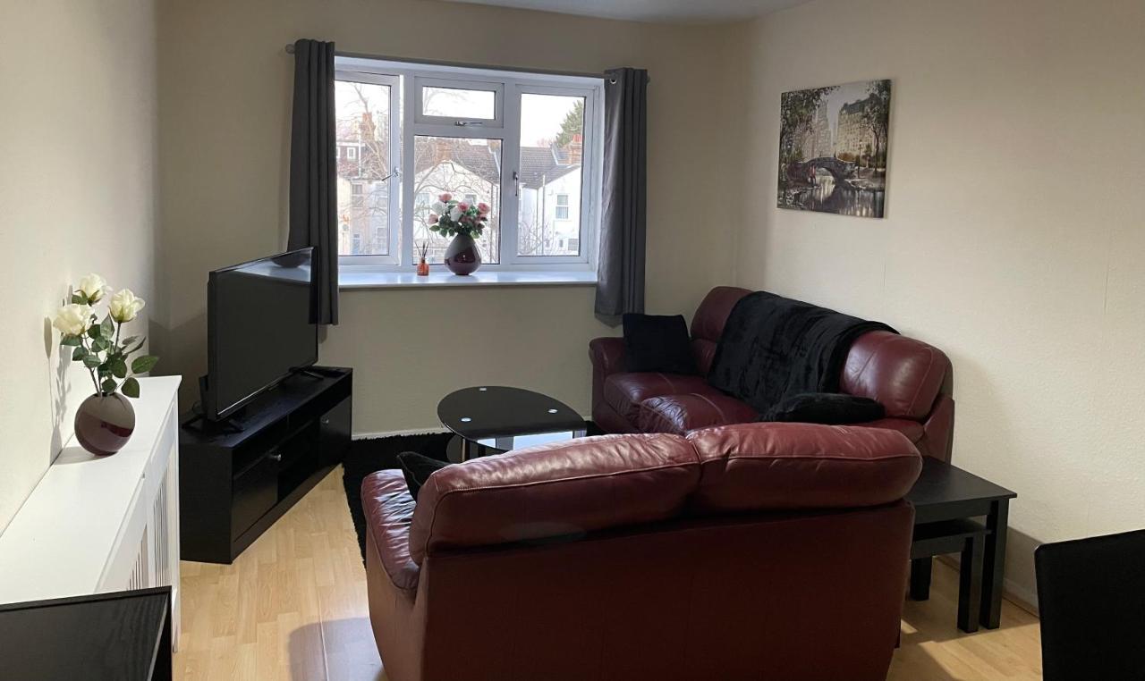 Nnk Air Bnb Enfield Zewnętrze zdjęcie